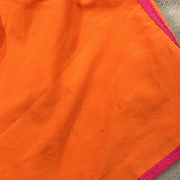 Under Armour Womens Athletic Shorts - Picture 3 of 5